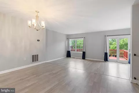 12307 Sandy Point Ct, Silver Spring, MD 20904 photo 13