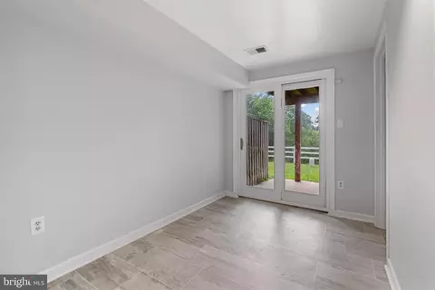 12307 Sandy Point Ct, Silver Spring, MD 20904 photo 28