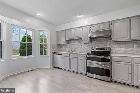 12307 Sandy Point Ct, Silver Spring, MD 20904 photo 6