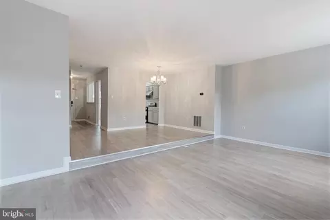 12307 Sandy Point Ct, Silver Spring, MD 20904 photo 11