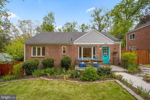 416 Penwood Rd, Silver Spring, MD 20901