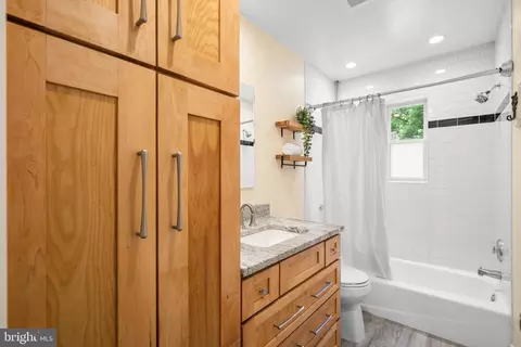 416 Penwood Rd, Silver Spring, MD 20901 photo 21