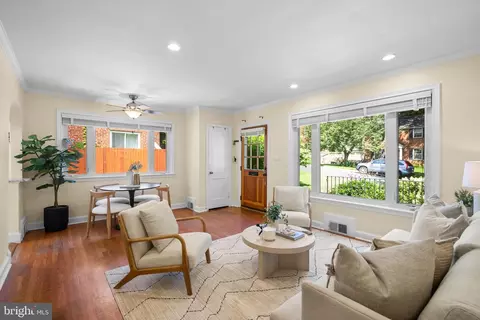 416 Penwood Rd, Silver Spring, MD 20901 photo 5