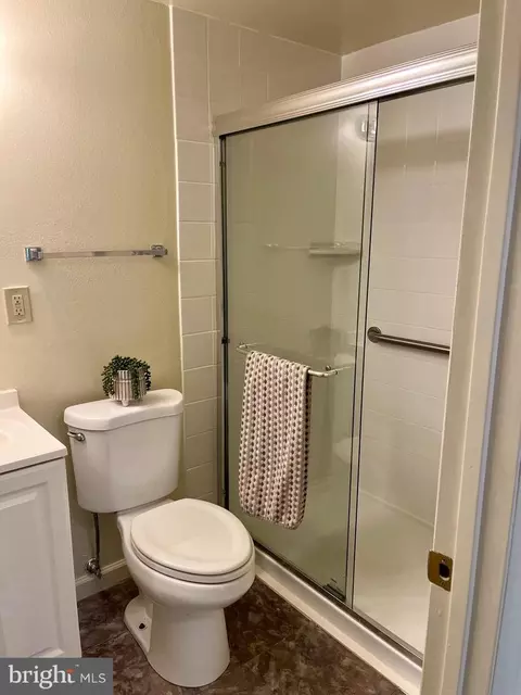 Bath - 3406 Chiswick Ct #47-1D, Silver Spring, MD 20906 photo 2 of 2