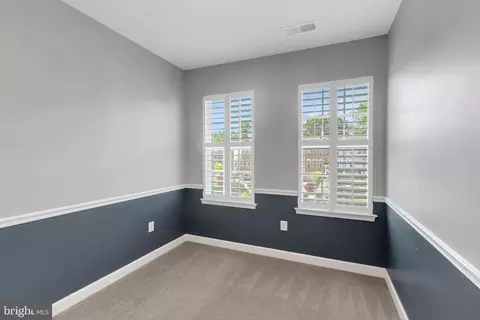 Entry Way - 15713 Murphys Tin St, Silver Spring, MD 20906 photo 4 of 8