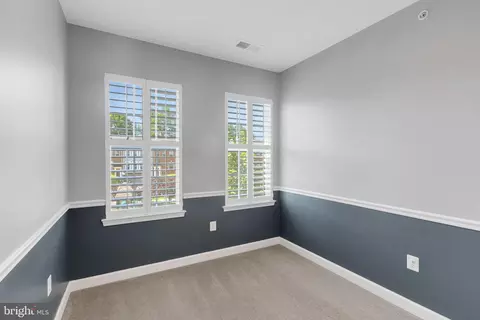 Entry Way - 15713 Murphys Tin St, Silver Spring, MD 20906 photo 6 of 8