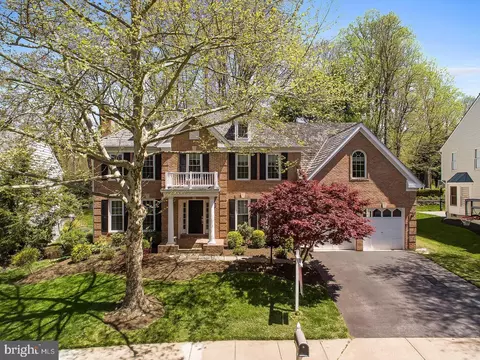 17717 Globe Theatre Dr, Olney, MD 20832