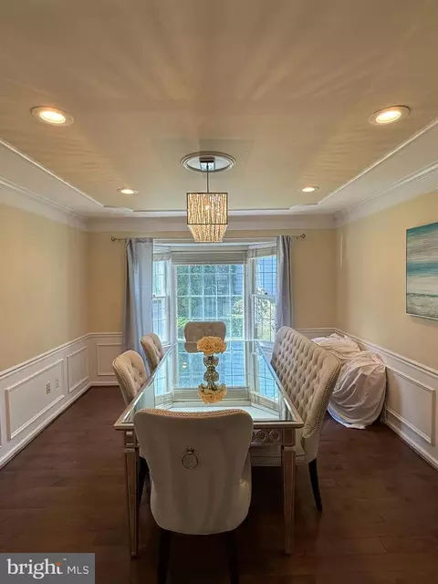 Other - 904 White Pine Pl, Potomac, MD 20854 photo 3 of 8