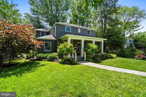 5313 Wakefield Rd, Bethesda, MD 20816