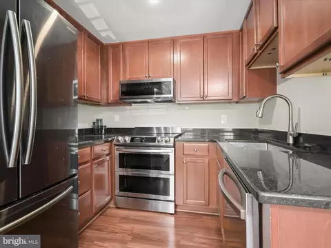 Kitchen - 17617 Kohlhoss Rd, Poolesville, MD 20837 photo 1 of 4