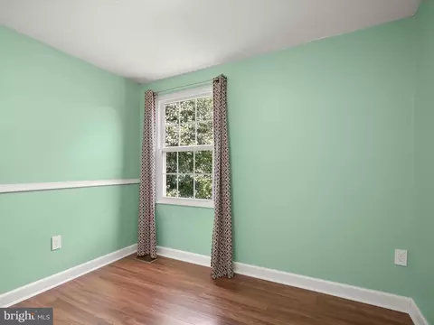 Bedroom - 17617 Kohlhoss Rd, Poolesville, MD 20837 photo 3 of 5