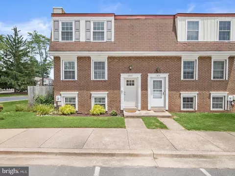 17617 Kohlhoss Rd, Poolesville, MD 20837
