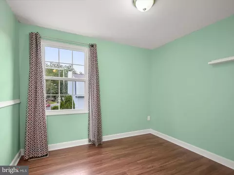 Bedroom - 17617 Kohlhoss Rd, Poolesville, MD 20837 photo 2 of 5
