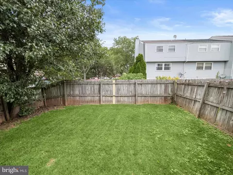 Exterior - 17617 Kohlhoss Rd, Poolesville, MD 20837 photo 2 of 3