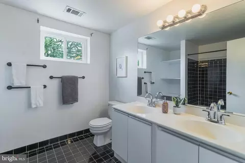11510 Bucknell Dr #201, Silver Spring, MD 20902 photo 21
