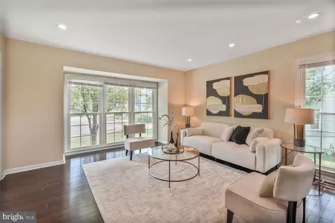 3817 Woodridge Ave, Silver Spring, MD 20902 photo 4