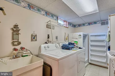 17816 Howe Dr, Olney, MD 20832 photo 30