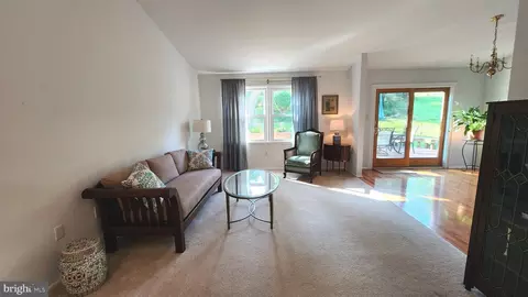 15204 Watergate Rd, Silver Spring, MD 20905 photo 10