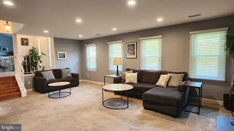 15204 Watergate Rd, Silver Spring, MD 20905 photo 13