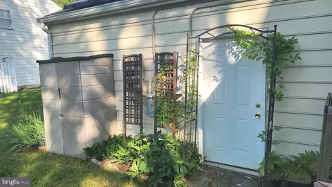 15204 Watergate Rd, Silver Spring, MD 20905 photo 39