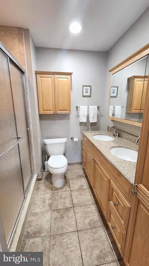 15204 Watergate Rd, Silver Spring, MD 20905 photo 17