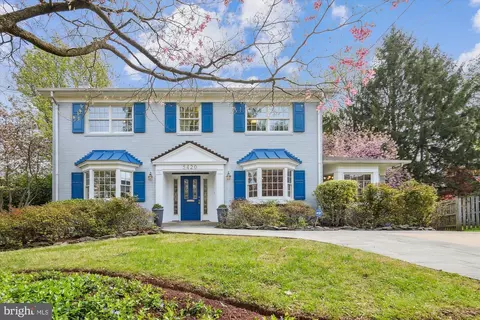 5420 Linden Ct, Bethesda, MD 20814