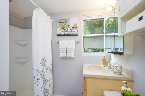 11310 Norris Dr, Silver Spring, MD 20902 photo 26
