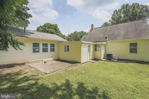 11310 Norris Dr, Silver Spring, MD 20902 photo 4