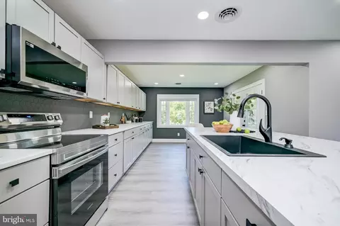 21020 Peach Tree Rd, Dickerson, MD 20842 photo 13