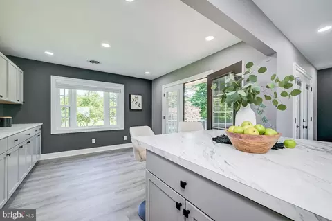 21020 Peach Tree Rd, Dickerson, MD 20842 photo 14
