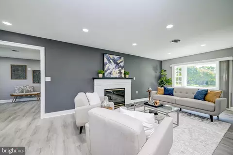 21020 Peach Tree Rd, Dickerson, MD 20842 photo 5