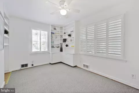 Bedroom - 1512 Live Oak Dr, Silver Spring, MD 20910 photo 1 of 5