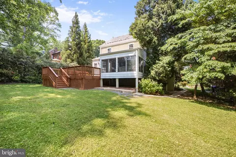 Exterior - 1512 Live Oak Dr, Silver Spring, MD 20910 photo 6 of 6