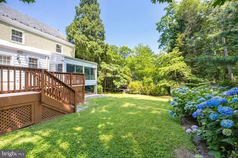 Exterior - 1512 Live Oak Dr, Silver Spring, MD 20910 photo 3 of 6