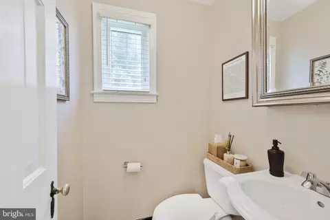 Bath - 1512 Live Oak Dr, Silver Spring, MD 20910 photo 1 of 4