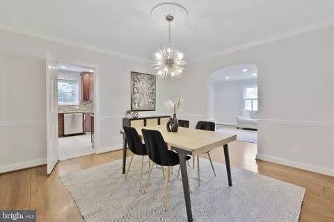 Dining - 1512 Live Oak Dr, Silver Spring, MD 20910 photo 2 of 2