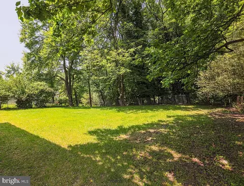 Exterior - 609 Northwood Ter, Silver Spring, MD 20902 photo 3 of 6