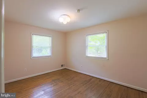 Bedroom - 609 Northwood Ter, Silver Spring, MD 20902 photo 2 of 4