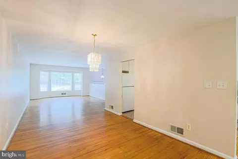 Living - 609 Northwood Ter, Silver Spring, MD 20902 photo 7 of 14