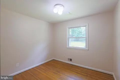 Bedroom - 609 Northwood Ter, Silver Spring, MD 20902 photo 1 of 4