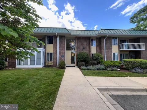 3603 Gleneagles Dr #6-1A, Silver Spring, MD 20906