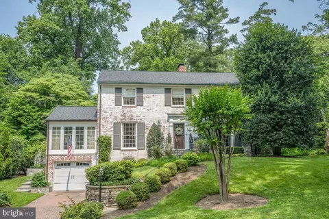 4706 Jamestown Rd, Bethesda, MD 20816