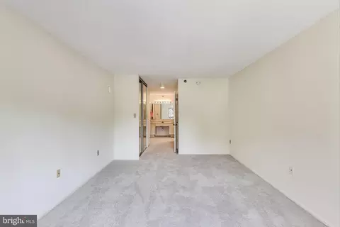 15100 Interlachen Dr #115, Silver Spring, MD 20906 photo 24