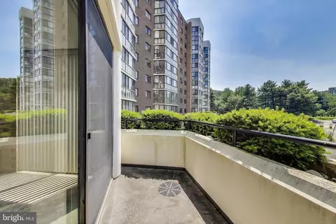 15100 Interlachen Dr #115, Silver Spring, MD 20906 photo 10