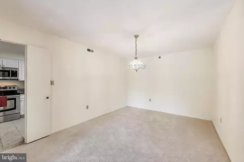 15100 Interlachen Dr #115, Silver Spring, MD 20906 photo 15