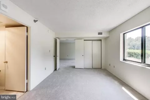 15100 Interlachen Dr #115, Silver Spring, MD 20906 photo 30
