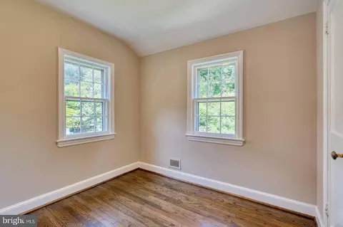 Bedroom - 213 Dale Dr, Silver Spring, MD 20910 photo 5 of 5
