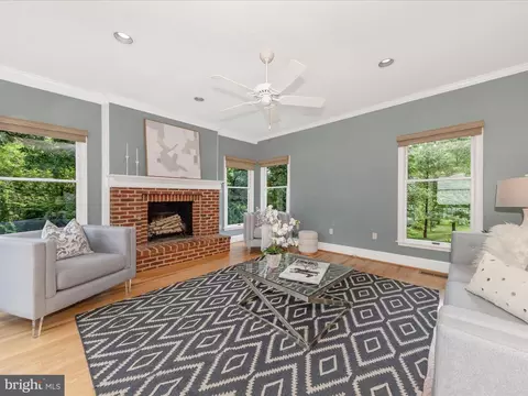 Living - 13901 Sullivan Ct, Silver Spring, MD 20906 photo 2 of 5