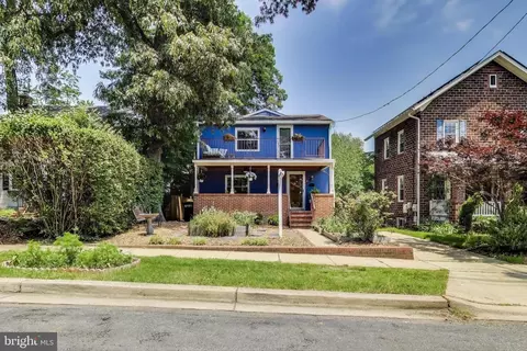 Exterior - 805 Islington St, Silver Spring, MD 20910 photo 2 of 11