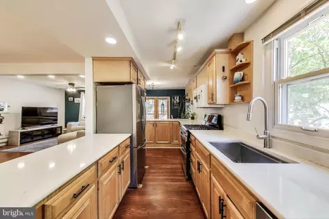 Kitchen - 805 Islington St, Silver Spring, MD 20910 photo 1 of 1